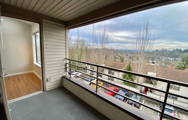 2 beds, 2 baths, 900 sqft, $2,895, Unit 302