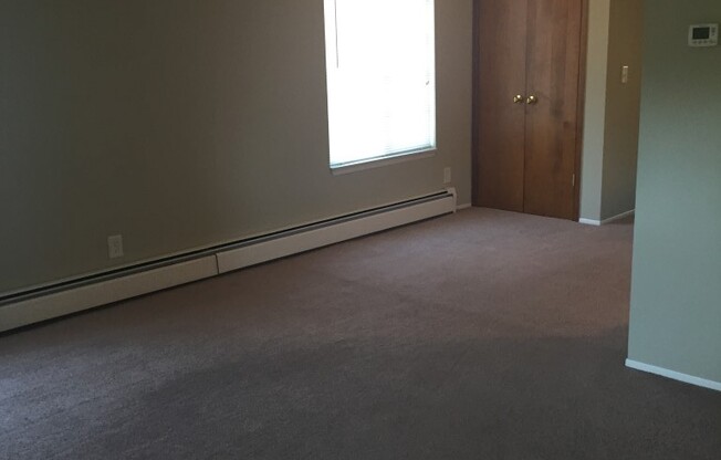 1 bed, 1 bath, 670 sqft, $1,225, Unit 4