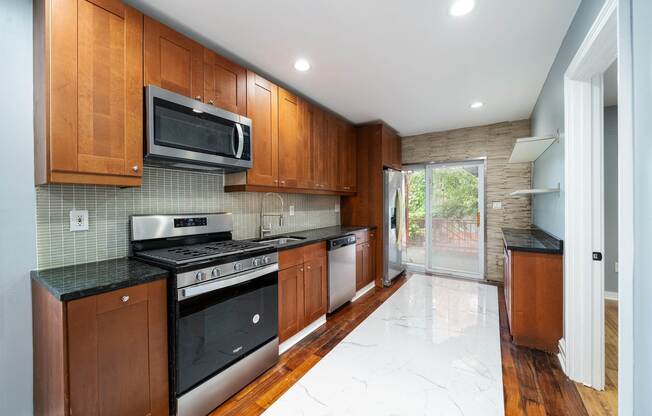 14 LINCOLN ST