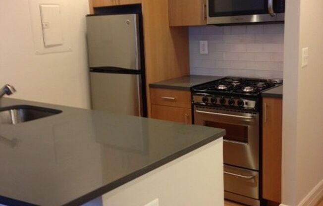 Sutton Plaza Apartments