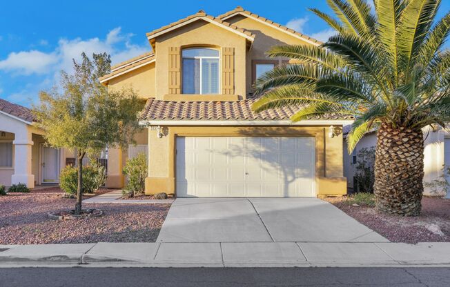 Beautiful 4 bedroom, 3 bath home in Countryside by Desert Bloom Park!