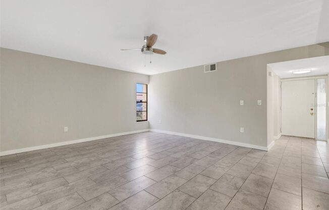 2 Bed 2 Bath Unfurnished Condo - Sarasota