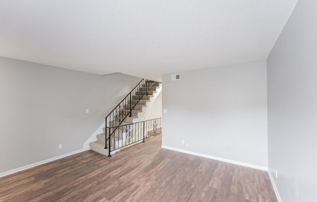 2 beds, 1.5 baths, 1,000 sqft, $1,405, Unit 421-16