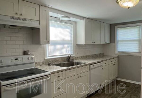 3089 WASHINGTON PIKE