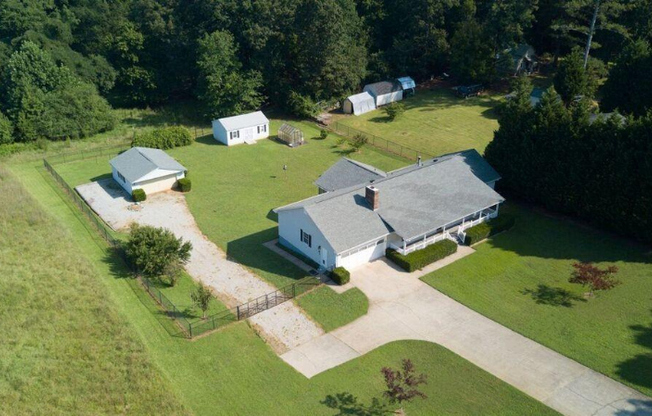 3022 WILDWOOD ROAD