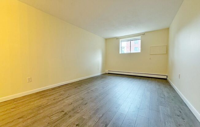 Luxury 2 bed condo includes Heat, hot water, parking, pool, tennis court and picnic ground.