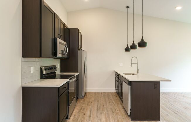 1 bed, 1 bath, $1,405, Unit 1050 N 4th St. Apt. 417