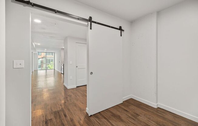 2 beds, 1 bath, 660 sqft, $2,850, Unit 311