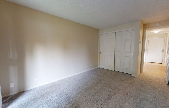 1 bed, 1 bath, 704 sqft, $1,490, Unit 0122