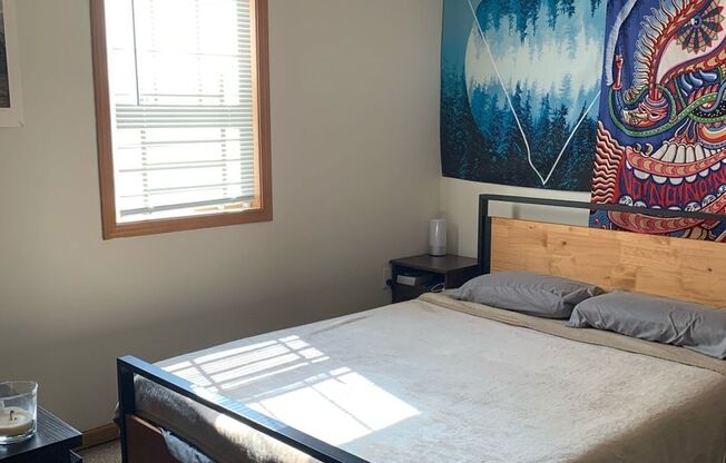 2929-31 N. Bartlett Ave