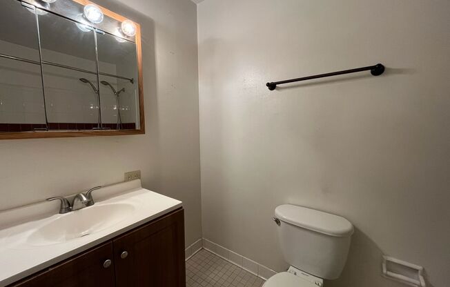 1 bed, 1 bath, $1,025, Unit 211
