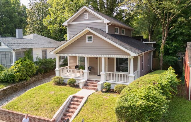 Spacious 4/3.5 w/ Master on Main and Fully Fenced Backyard!