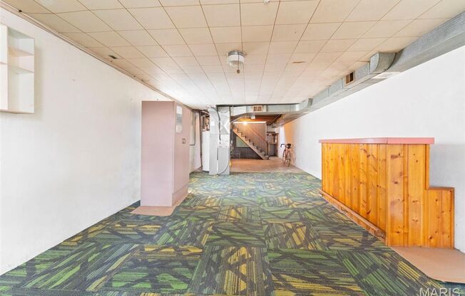 2 beds, 1 bath, 770 sqft, $1,200, Unit Southwest Ave - 2048