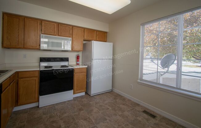 Corner Unit Townhome in Fort Collins!