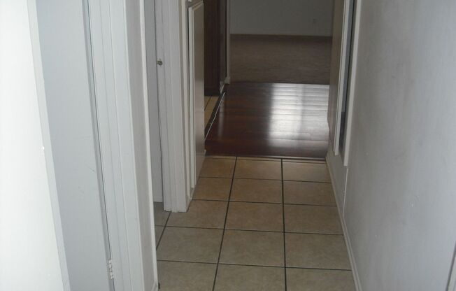 Lovely 2 bedroom Penthouse Condo with garage & pool