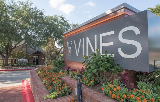 Studio, 1 bath, 558 sqft, $799, Unit 933