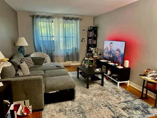 1 bed, 1 bath, 923 sqft, $2,500, Unit 4P