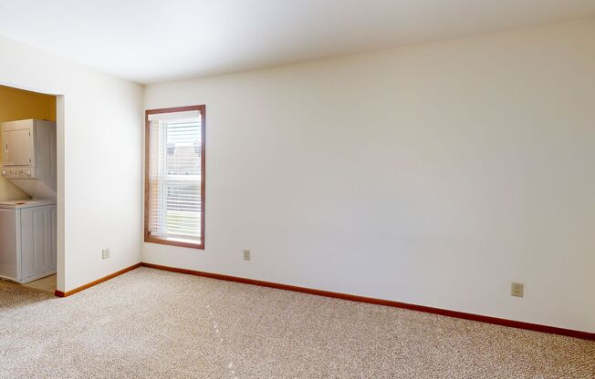 2 beds, 1 bath, 980 sqft, $1,760, Unit 7722CF