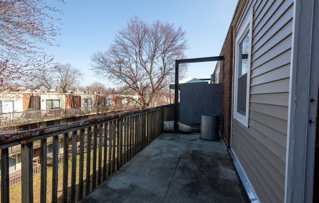 1 bed, 1 bath, 760 sqft, $1,000, Unit H5 (1BR)