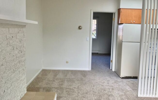 Contemporary 1 - & 2-bedroom apartment homes with lush greenery views!