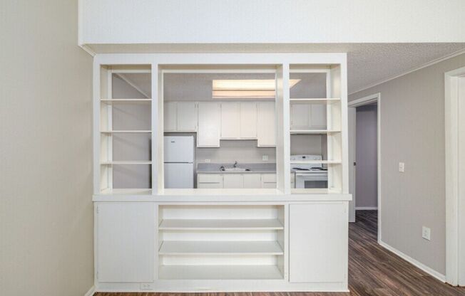 1 bed, 1 bath, 576 sqft, $950, Unit 11C