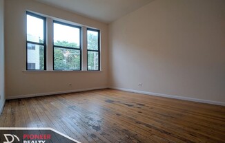 2319 N Kedzie Blvd