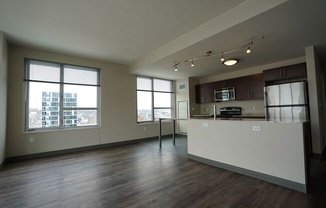 2 beds, 2 baths, 1,072 sqft, $2,300, Unit 603