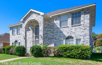 6917 Club Creek Dr