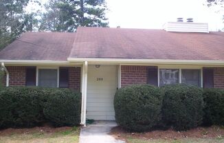 280 290 CHASE DR