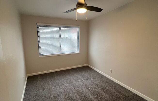 3 beds, 1 bath, 1,115 sqft, $1,850, Unit 3376 Lawrence