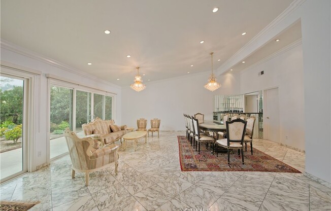 18601 Palomino Dr