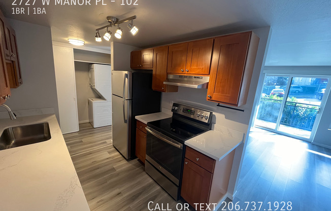 2727 W MNR PL