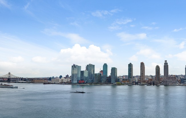 2 beds, 2 baths, 927 sqft, $6,500, Unit 16F