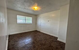 2 beds, 1 bath, $725