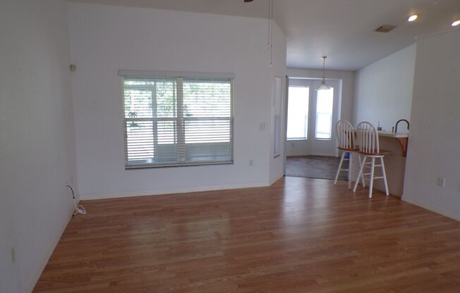 3 beds, 2 baths, $1,900