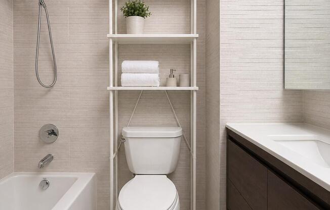 Studio, 1 bath, 520 sqft, $4,000, Unit 33O