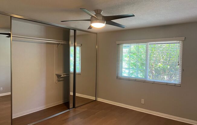 2 beds, 1 bath, 850 sqft, $2,530, Unit C-6
