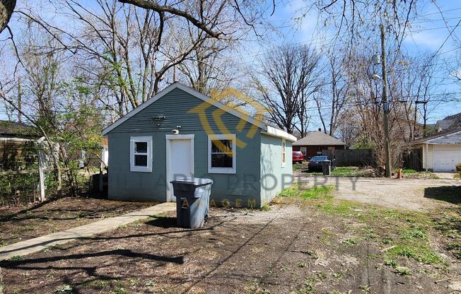 $500 OFF MOVE-IN SPECIAL!!! Brookside Park, Updated, 3 Bedroom/2 Bathroom Stunner with Detached Garage Available NOW!