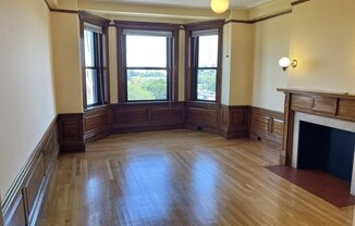 464 Commonwealth Ave.