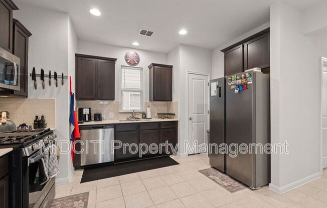 1216 ESPLANADE PKWY