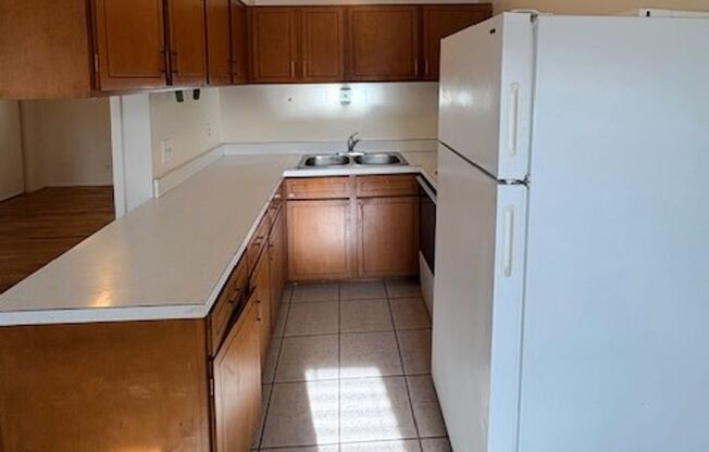 1 bed, 1 bath, 600 sqft, $1,100, Unit Unit #3