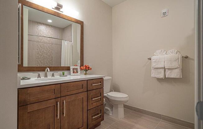 Large open bathrooms at Heritage Court, Ewing
