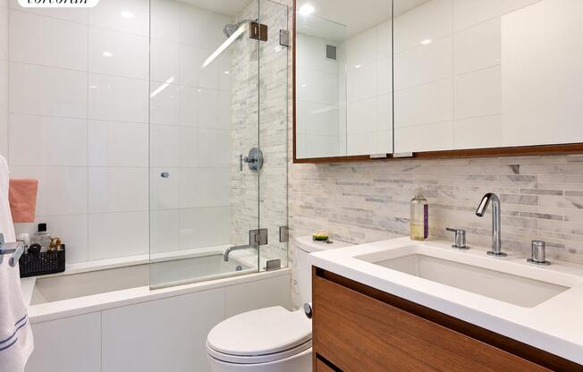 2 beds, 1 bath, 796 sqft, $6,600, Unit 11B