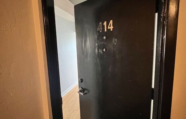 1 bed, 1 bath, 606 sqft, $1,550, Unit 414