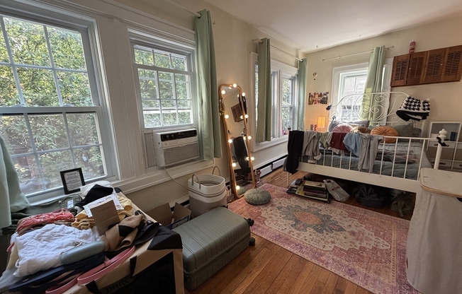 10 LINDALL PL