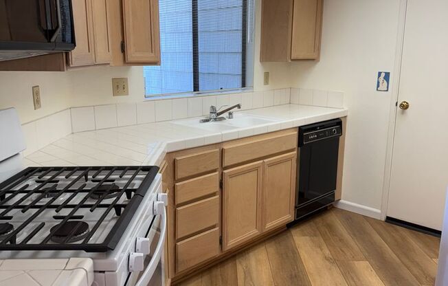 2 BR 2 bath with beautiful views