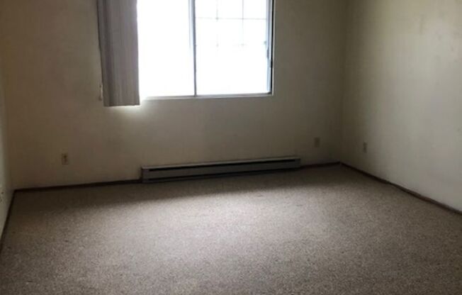 1 bed, 1 bath, 675 sqft, $999, Unit 7910 - 5
