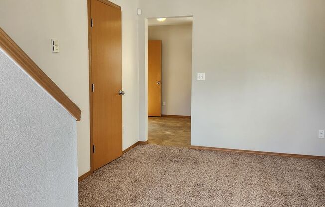 Cozy 3 Bedroom House!!! Ready For New Tenants TODAY!!!