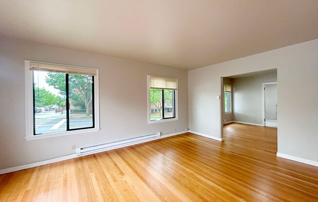 1 bed, 1 bath, 695 sqft, $1,525, Unit Windsor - 17