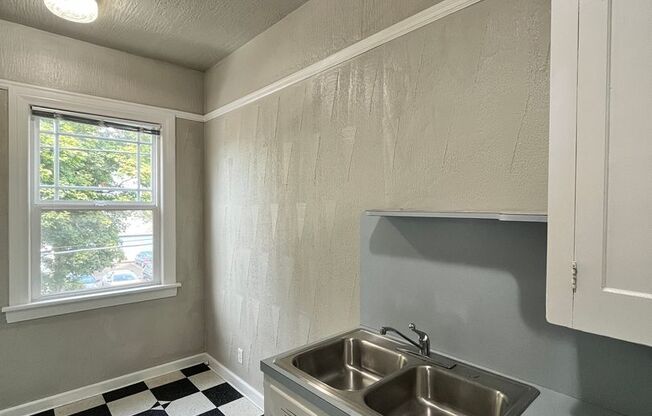 1 bed, 1 bath, $1,495, Unit 104